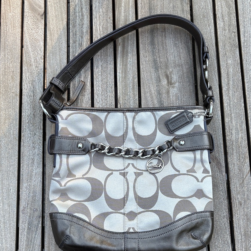 Coach Signature Shoulder Handbag F19730